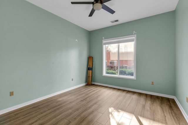 817 Flynn St Apt 104, Chattanooga, TN 37403