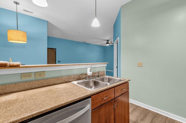 817 Flynn St Apt 104, Chattanooga, TN 37403