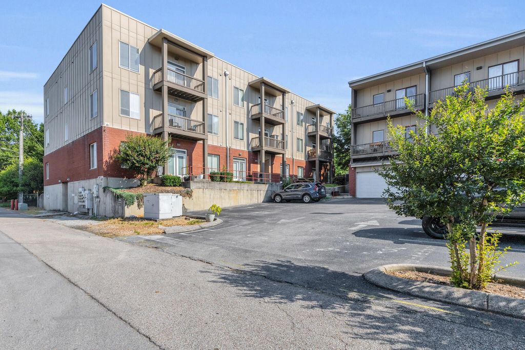 817 Flynn St Apt 104, Chattanooga, TN 37403