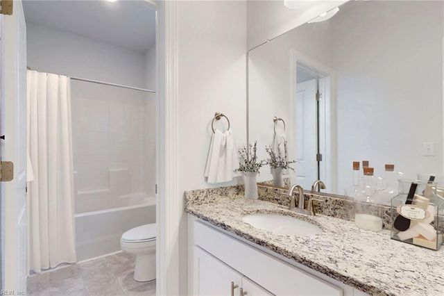 2206 Captiva LN, Chesapeake, VA 23321