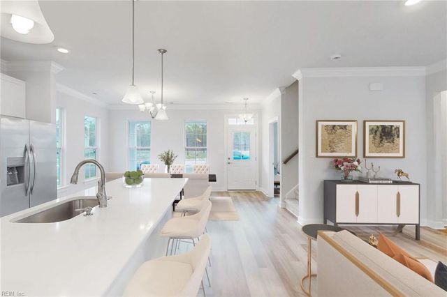 2206 Captiva LN, Chesapeake, VA 23321