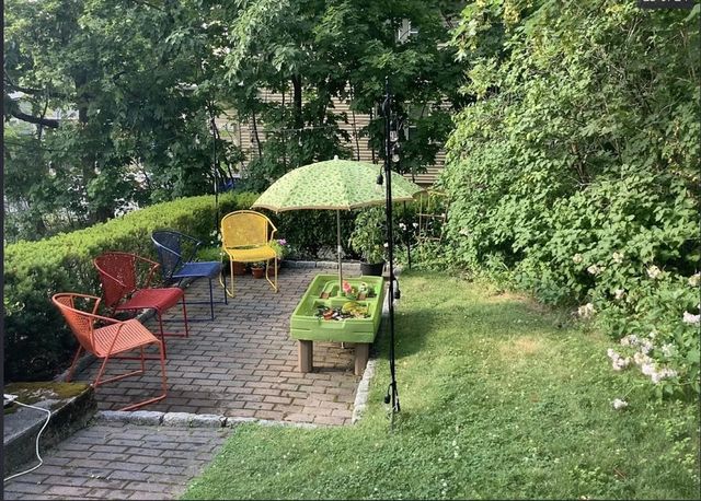 107 Charlesbank Rd 1, Newton, MA 02158