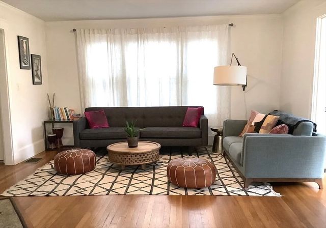 107 Charlesbank Rd 1, Newton, MA 02158