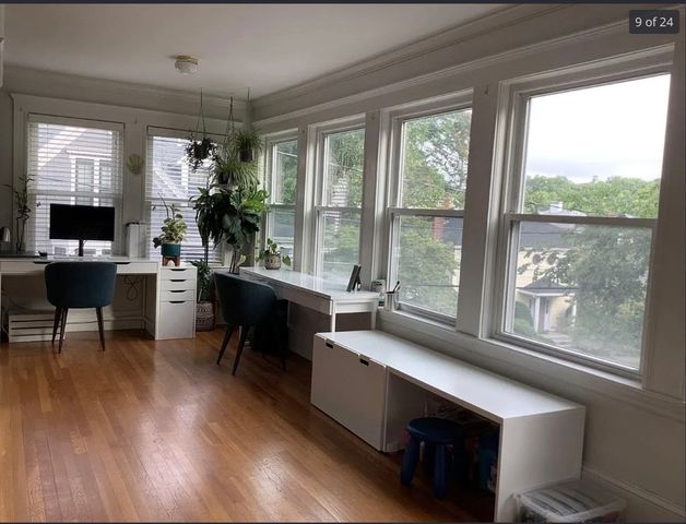 107 Charlesbank Rd 1, Newton, MA 02158