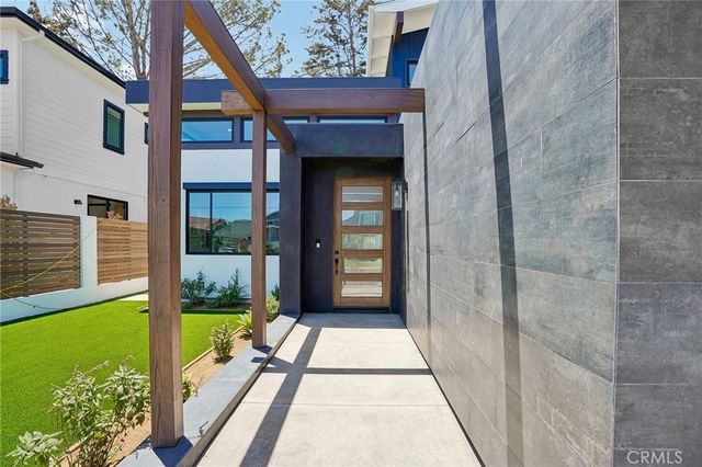 17003 Haas Avenue, Torrance, CA 90504
