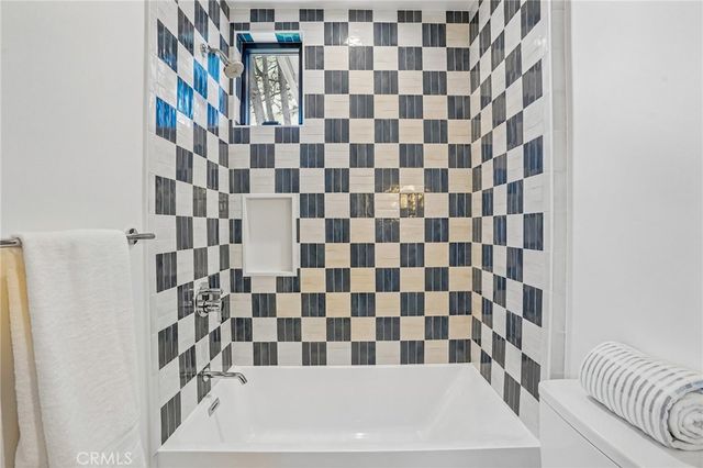17003 Haas Avenue, Torrance, CA 90504