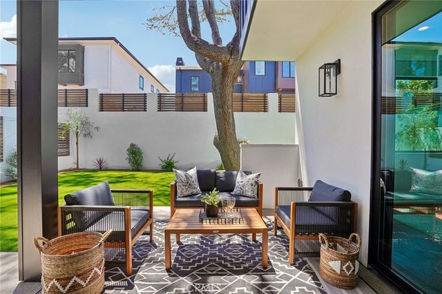 17003 Haas Avenue, Torrance, CA 90504