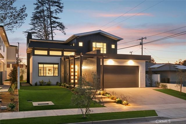 17003 Haas Avenue, Torrance, CA 90504