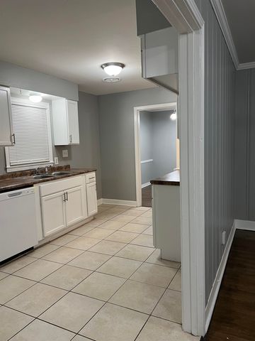 3274 GAYLORD LN, Memphis, TN 38118