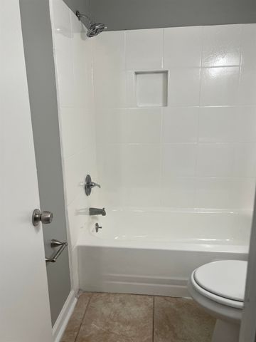 3274 GAYLORD LN, Memphis, TN 38118