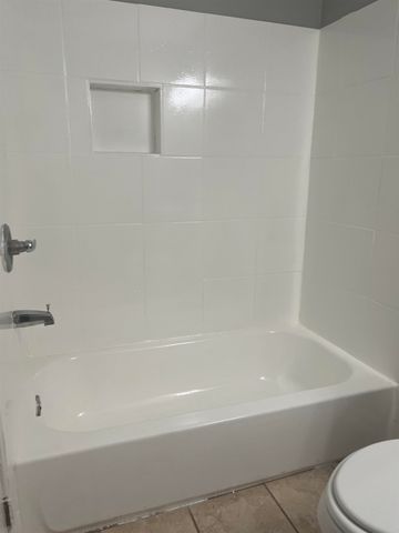 3274 GAYLORD LN, Memphis, TN 38118