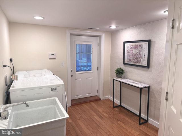 527 14TH ST NE, Washington, DC 20002