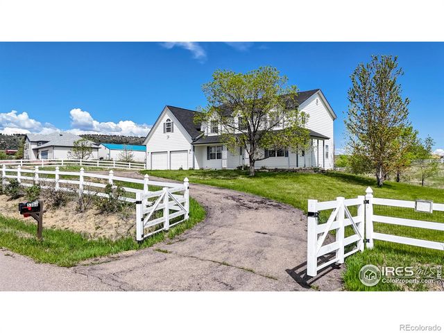 5306 Foothills Drive, Berthoud, CO 80513