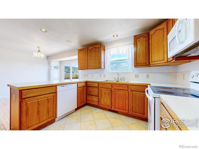 5306 Foothills Drive, Berthoud, CO 80513