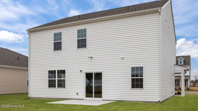 1516 Stonebriar Drive, Winterville, NC 28590