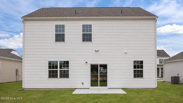1516 Stonebriar Drive, Winterville, NC 28590