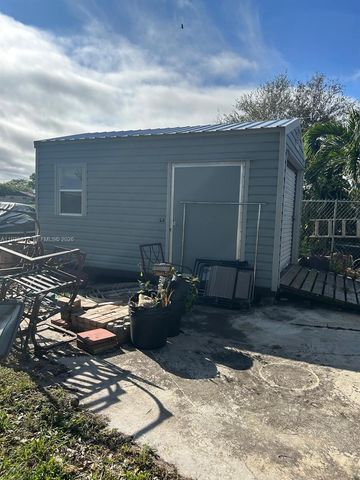 20501 NW 30th Ave, Miami Gardens, FL 33056