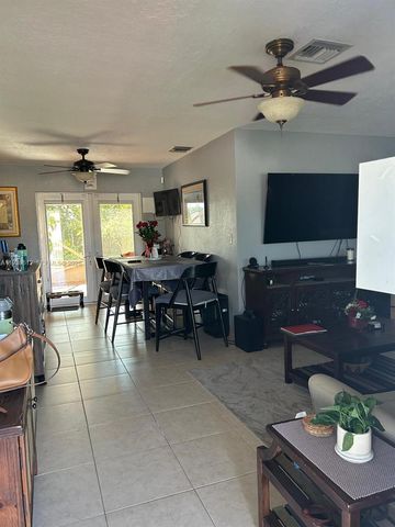 20501 NW 30th Ave, Miami Gardens, FL 33056