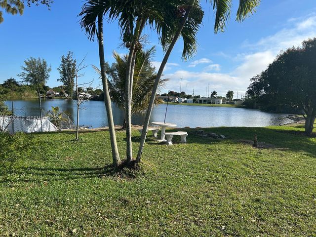 20501 NW 30th Ave, Miami Gardens, FL 33056