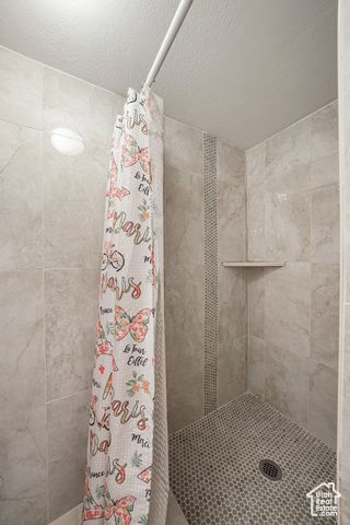 705 N AMERICAN BEAUTY DR, Salt Lake City, UT 84116