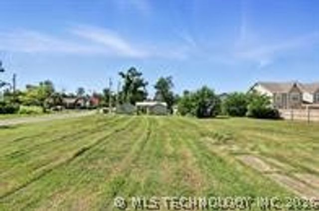 507 S Maryland Avenue, Claremore, OK 74017