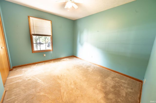 23153 Arbor Pointe Drive, South Bend, IN 46628