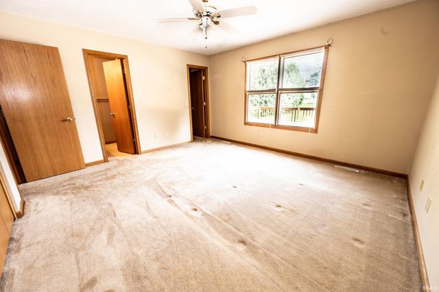 23153 Arbor Pointe Drive, South Bend, IN 46628