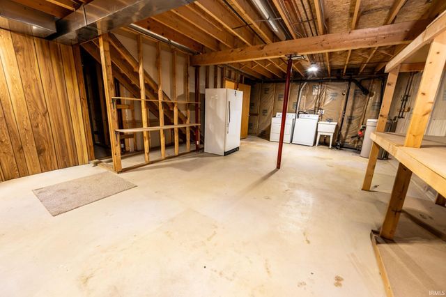 23153 Arbor Pointe Drive, South Bend, IN 46628