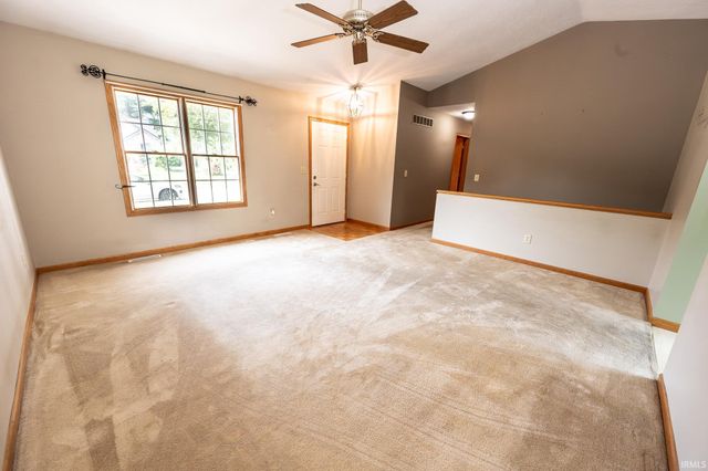 23153 Arbor Pointe Drive, South Bend, IN 46628
