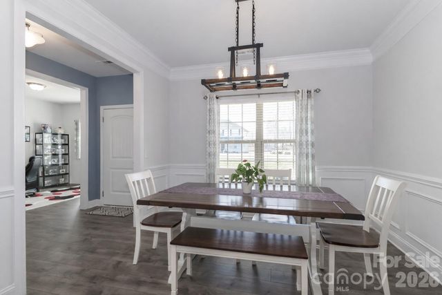 137 Northlake Drive, Statesville, NC 28677