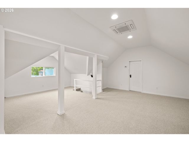 2930 Ne 24TH Ave, Portland, OR 97212