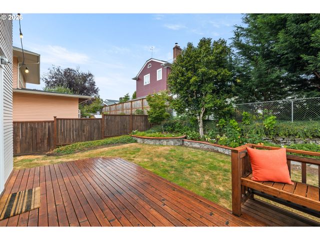2930 Ne 24TH Ave, Portland, OR 97212