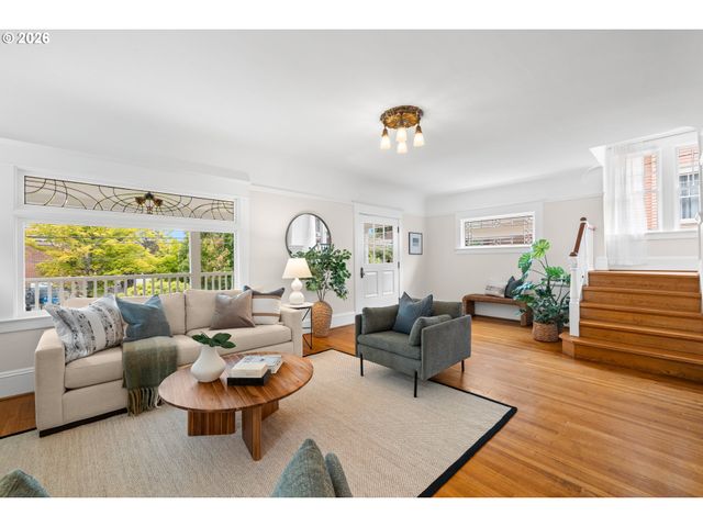 2930 Ne 24TH Ave, Portland, OR 97212
