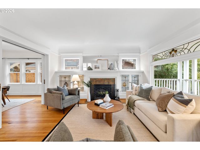 2930 Ne 24TH Ave, Portland, OR 97212