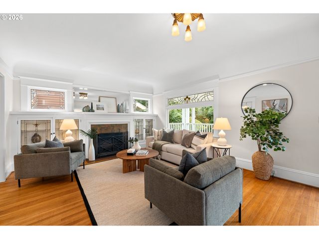 2930 Ne 24TH Ave, Portland, OR 97212