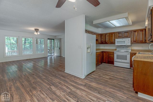 6 Hileah Trce, Cherokee Village, AR 72529