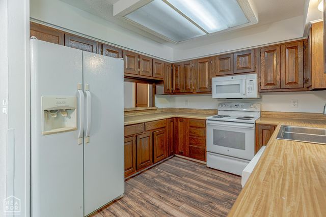 6 Hileah Trce, Cherokee Village, AR 72529