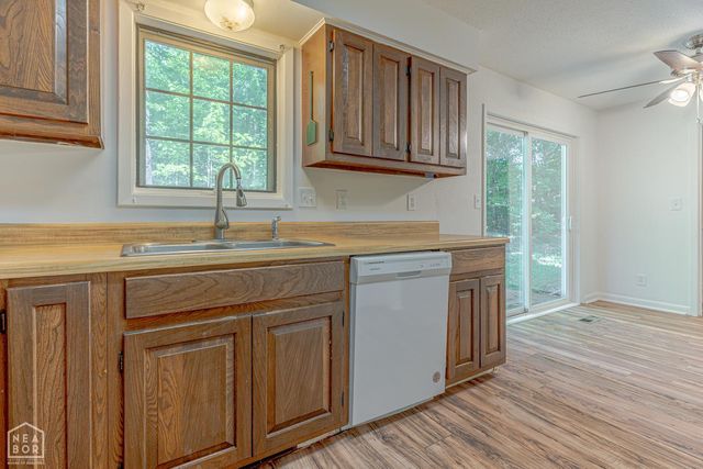 6 Hileah Trce, Cherokee Village, AR 72529