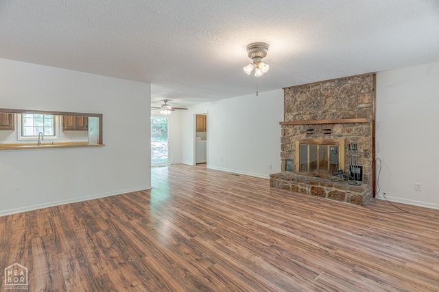 6 Hileah Trce, Cherokee Village, AR 72529