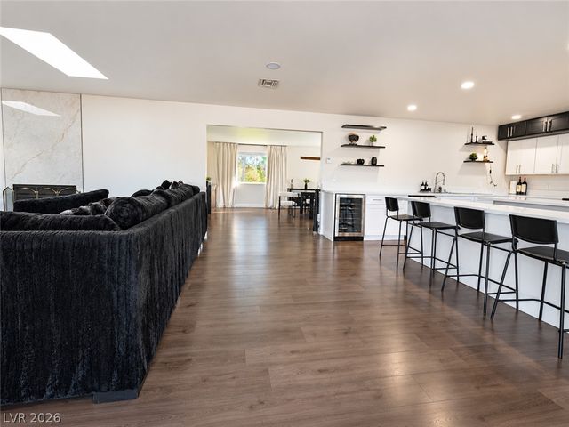 9035 West Hammer Lane, Las Vegas, NV 89149