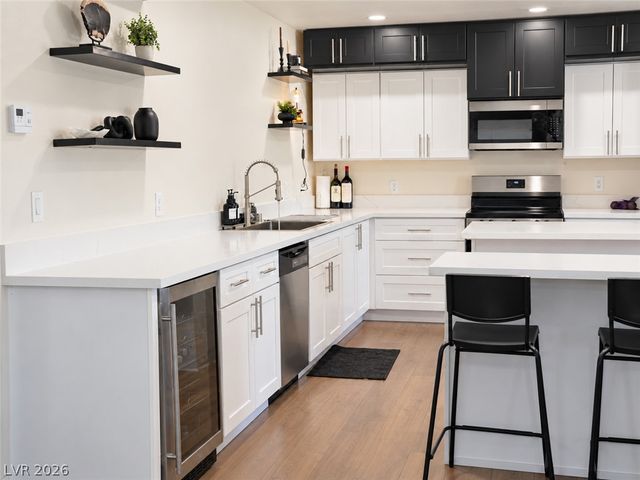 9035 West Hammer Lane, Las Vegas, NV 89149