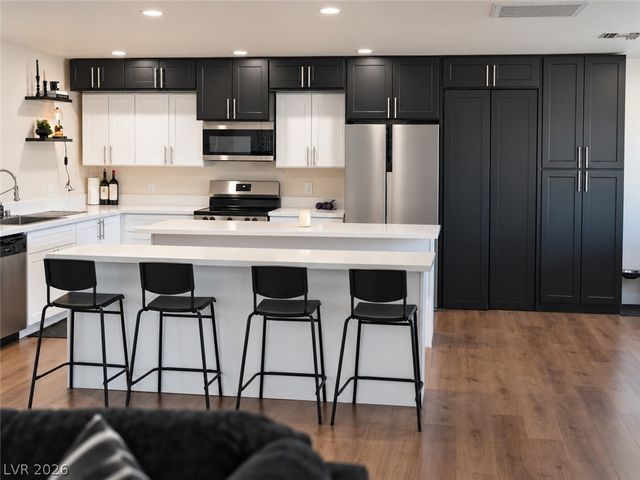 9035 West Hammer Lane, Las Vegas, NV 89149