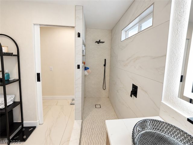 9035 West Hammer Lane, Las Vegas, NV 89149