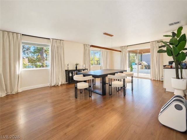 9035 West Hammer Lane, Las Vegas, NV 89149