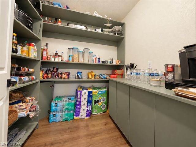 9035 West Hammer Lane, Las Vegas, NV 89149