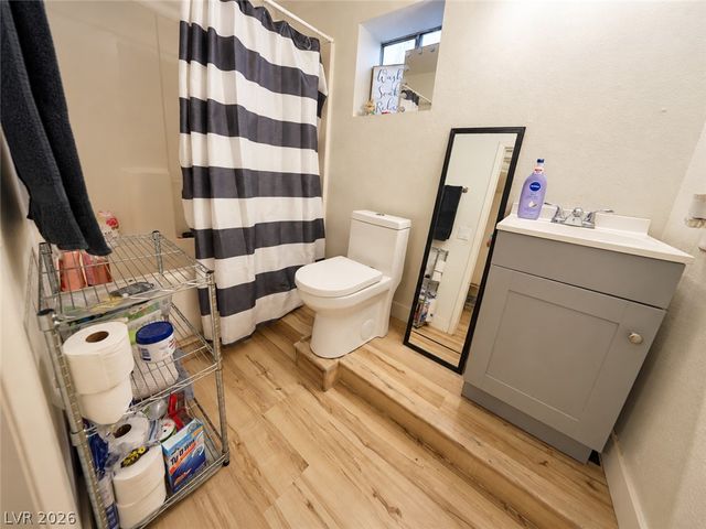 9035 West Hammer Lane, Las Vegas, NV 89149