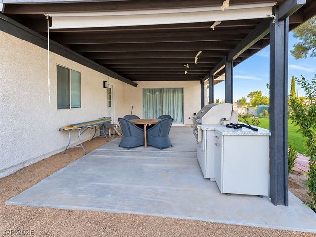 9035 West Hammer Lane, Las Vegas, NV 89149