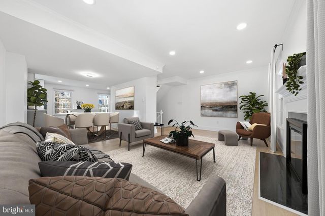 621 S SAINT ASAPH ST, Alexandria, VA 22314