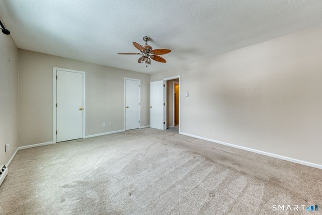 565 Clark Avenue APT 13, Bristol, CT 06010