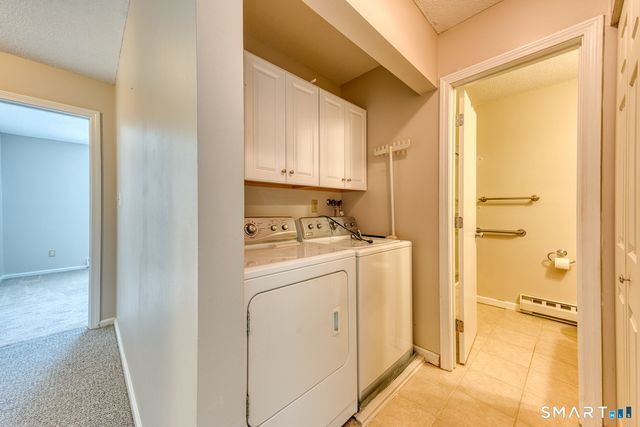 565 Clark Avenue APT 13, Bristol, CT 06010